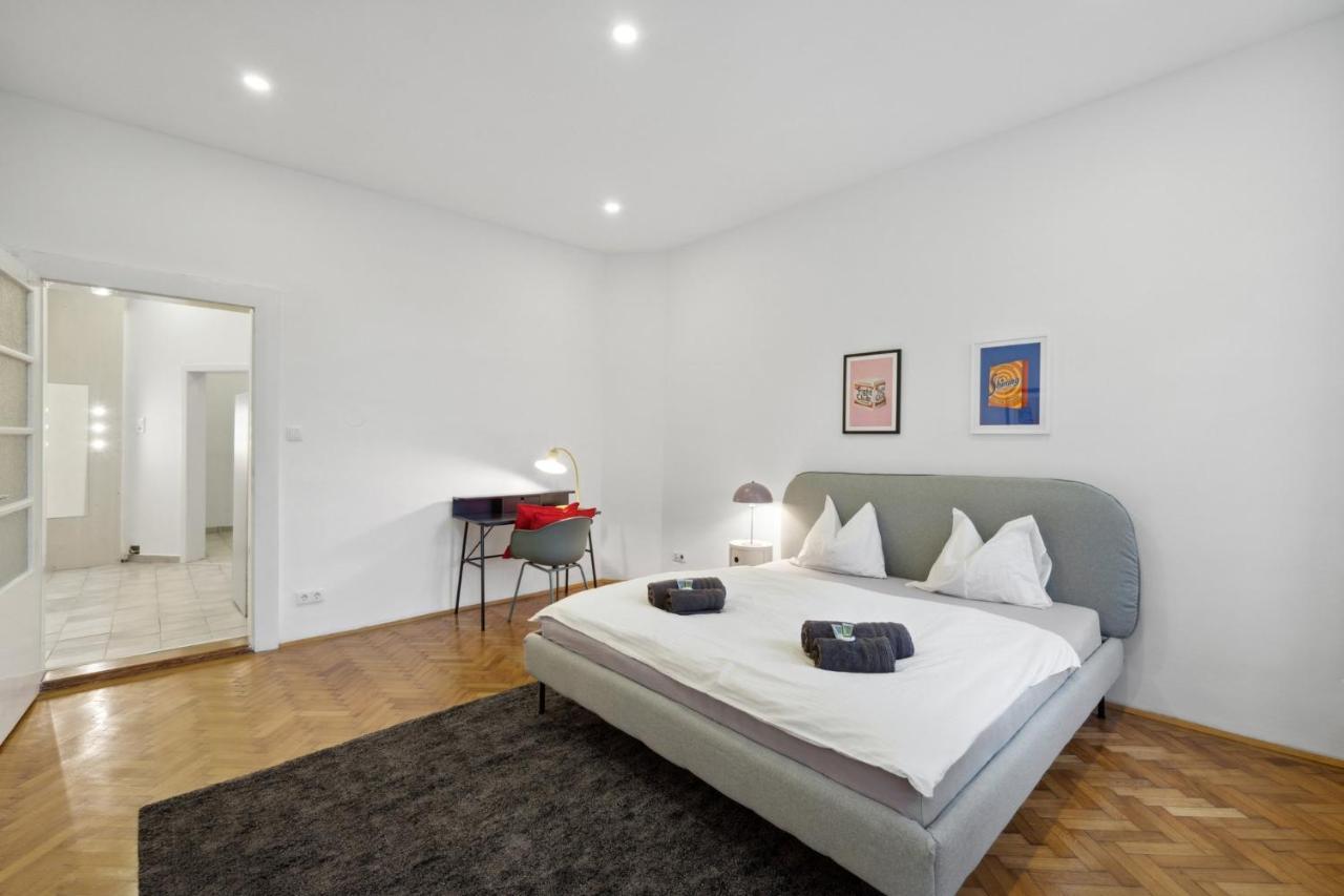 Big Spacious Central Apartment In Wien Exteriör bild